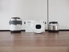 Nikon1 J4 ダブルズームレンズキット ホワイト - メルカリ