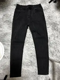 ブラック スキニーデニム パンツ
