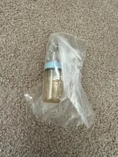 カプセルトイ 透明プラスチック 小型