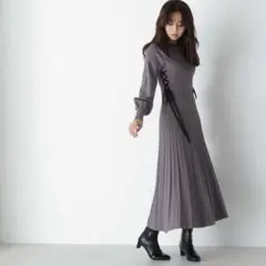 ナチュラルビューティーベーシック レースアップバイカラーニットワンピース