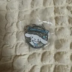 サンリオ キラキラ透明メタルチャーム【シナモロール】