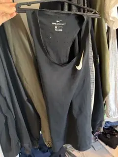 Nike AEROSWIFT ブラック タンクトップ M