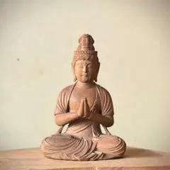 アンティーク手のひらサイズの非常に味わい深い木彫りの大仏、仏像