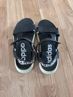 adidas スポーツサンダルのサムネイル