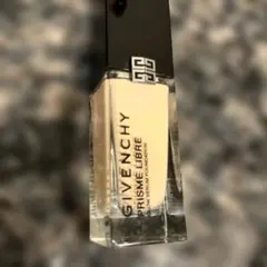 GIVENCHY プリズムリーブルグロウセラムファンデーションのサムネイル