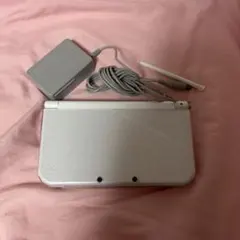 New ニンテンドー3DS LL 白 本体 充電器 付き