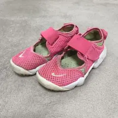 Nike キッズ サンダル ピンク　エアリフト