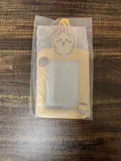 ちいかわ　トレーディングカードホルダー　うさぎ