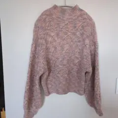美品✨️　ナチュラルビューティーベーシック　ピンク系 編み模様 長袖ハイネック
