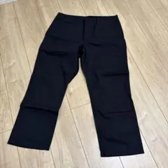 黒　チノパン