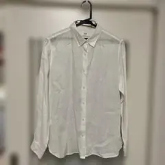 UNIQLO ホワイト 長袖シャツ　薄手　夏にぴったり　美品