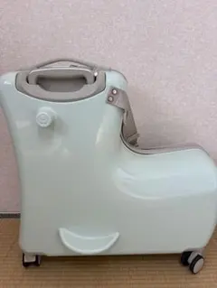 乗れるキャリーケース 旅行用品
