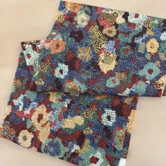 リバティ　タナローン　多色 花柄 布地 はぎれ