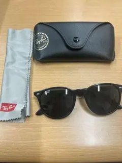 Ray-Ban クラシックサングラス ブラック　度なし