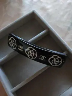 CHANELシャネル　バレッタのサムネイル