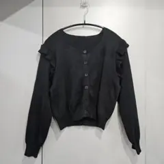 DHOLIC フリル付きブラックカーディガン　ニットトップス