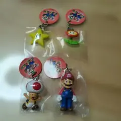 スーパーマリオ　マスコットフィギュア　4点