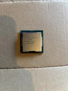 Intel Core i7-9700K CPU 本体