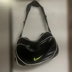Nike エナメルバッグ 黒/黄緑 サイン入り