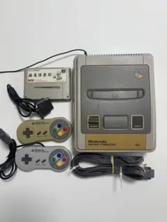 任天堂の家庭用ゲーム機「スーパーファミコン」