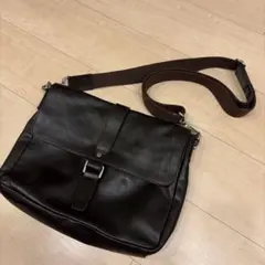 革 ショルダーバッグ