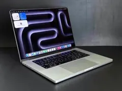 ほぼ未使用】MacBook Pro M3 バッテリー100% 充放電回数2回 - メルカリ