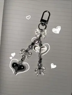 ビーズ キーホルダー Y2K 韓国 モノトーン ハンドメイド