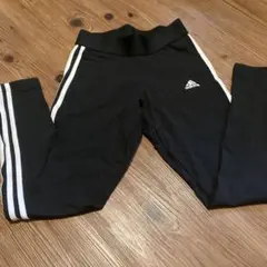 adidas レギンス