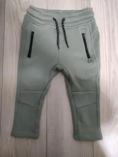 GAP 子ども裏起毛カーキ色ズボン（12〜18months / 80cm）