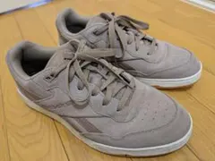 Reebokスエードスニーカー BB 4000 II （タープ）