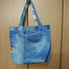 Item thumbnail for item 3e07ed57-324f-44c3-869a-fd703f1bd294