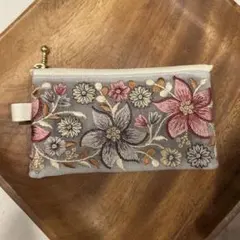 Item thumbnail for item 0c33f43a-cca6-405e-b4bd-50af639dc885