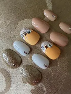 クリアケース破損のため値引‼️付け爪の時代到来❣️何度も使用できるネイルチップ