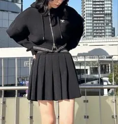 本日のみ最終値下げ完売品エモダニットセットアップニットパーカーとプリーツスカート