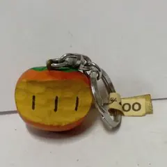 りんご　木製　キーホルダー　フィギュア　昭和　レトロ　レア　昔　グッズ　珍しい