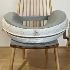 Ergobaby Natural Curve 授乳クッション