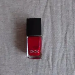 Dior Vernis 999 レッド ネイルポリッシュ 7ml