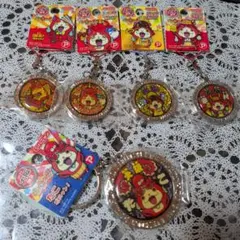 ご当地　妖怪ウォッチ　大阪限定　メタルキーホルダー１種、メタルストラップ４種