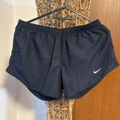 新品　NIKE ランニングパンツ