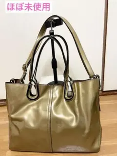 エナメルバッグ トートバッグ