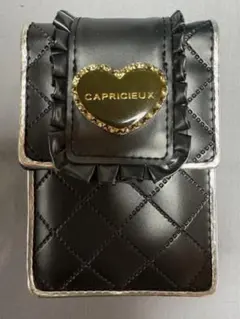 カプリッシュの小物入れ　マルチケース　名刺入れ　化粧品　カード入れ