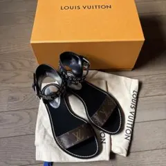 LOUIS VUITTON スタッズ付きサンダル