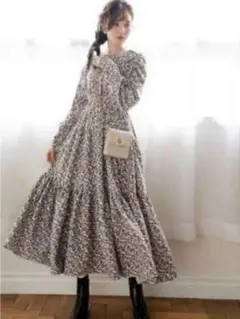 GRL パワショルボリュームティアード花柄ワンピース【k8613w】新品同様