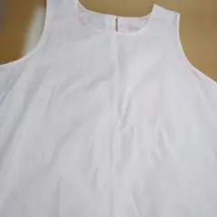 ホワイト ノースリーブ シャツ