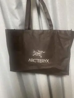 【新品未使用】ARC’TERYX MANTIS 2 と不織布ショッパートート ARC'TERYX アークテリクス 不織布 ショッパー 手提げ袋 トート 新品