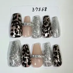 現品ネイルチップ　ヒョウ柄　レオパード　ギャルネイル　Y2K　ワンホン