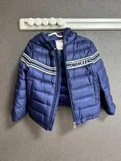 MONCLER ネイビー ダウンコート　キッズ