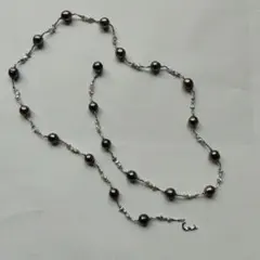 黒蝶ケシペンダントトップ18kwg ダイヤ0.1ct 刻印あり