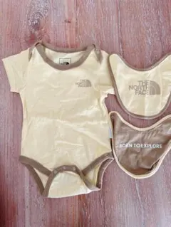 THE NORTH FACE ロンパース　70イエロー