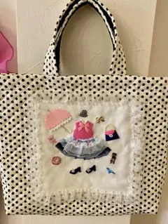 キルティング水玉模様のトートバッグ．レッスンバッグ